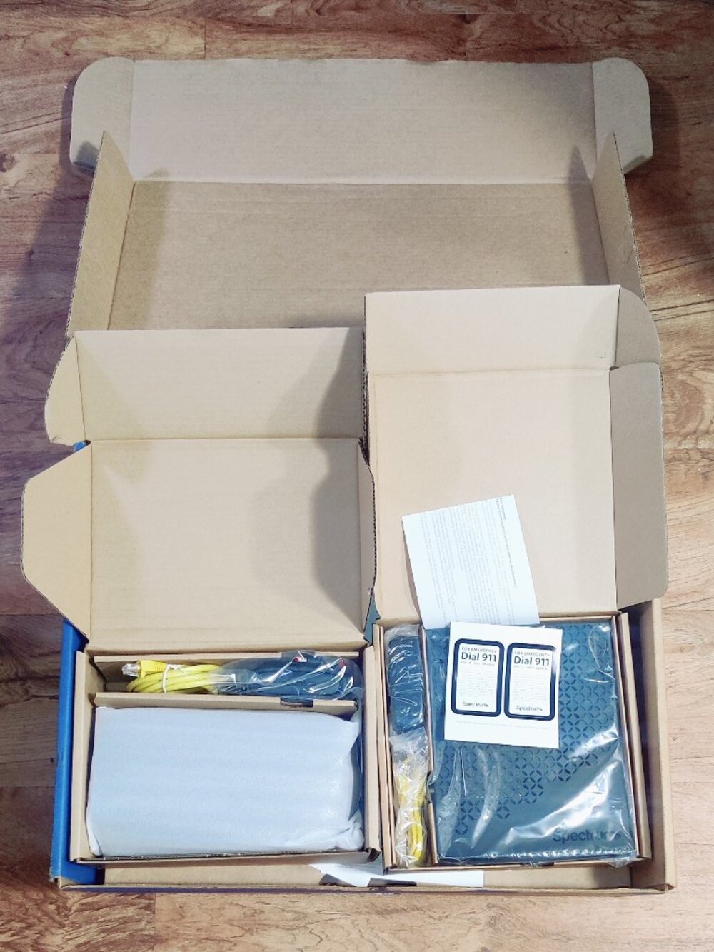 Spectrum SBE1V1K WiFi 7 Router & Hitron Modem EN2251 DOCSIS 3.1 eMTA 2.5G Set